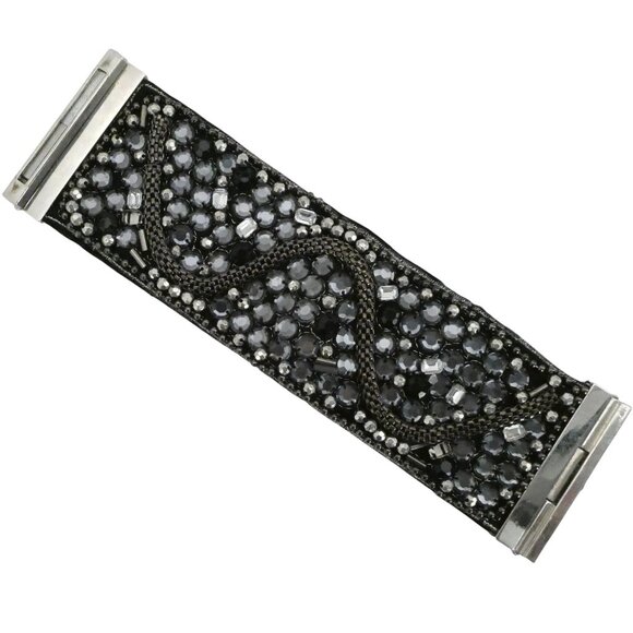 Rhinestone & chain embellished wide cuff bracelet Magnetic closure - Picture 4 of 5